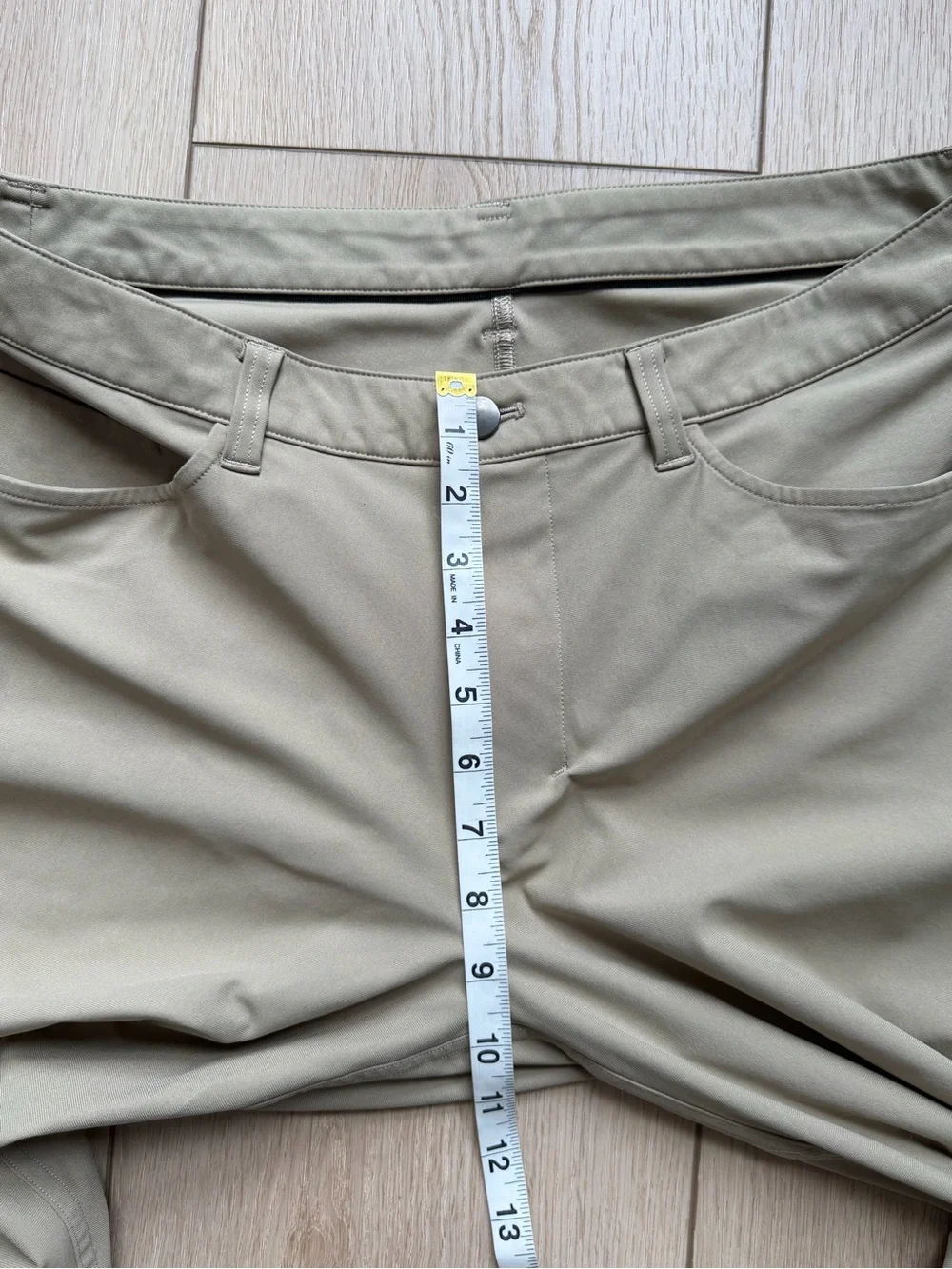 Lululemon ABC Pant Classic Tofino Sand Khaki Chinos Size 34